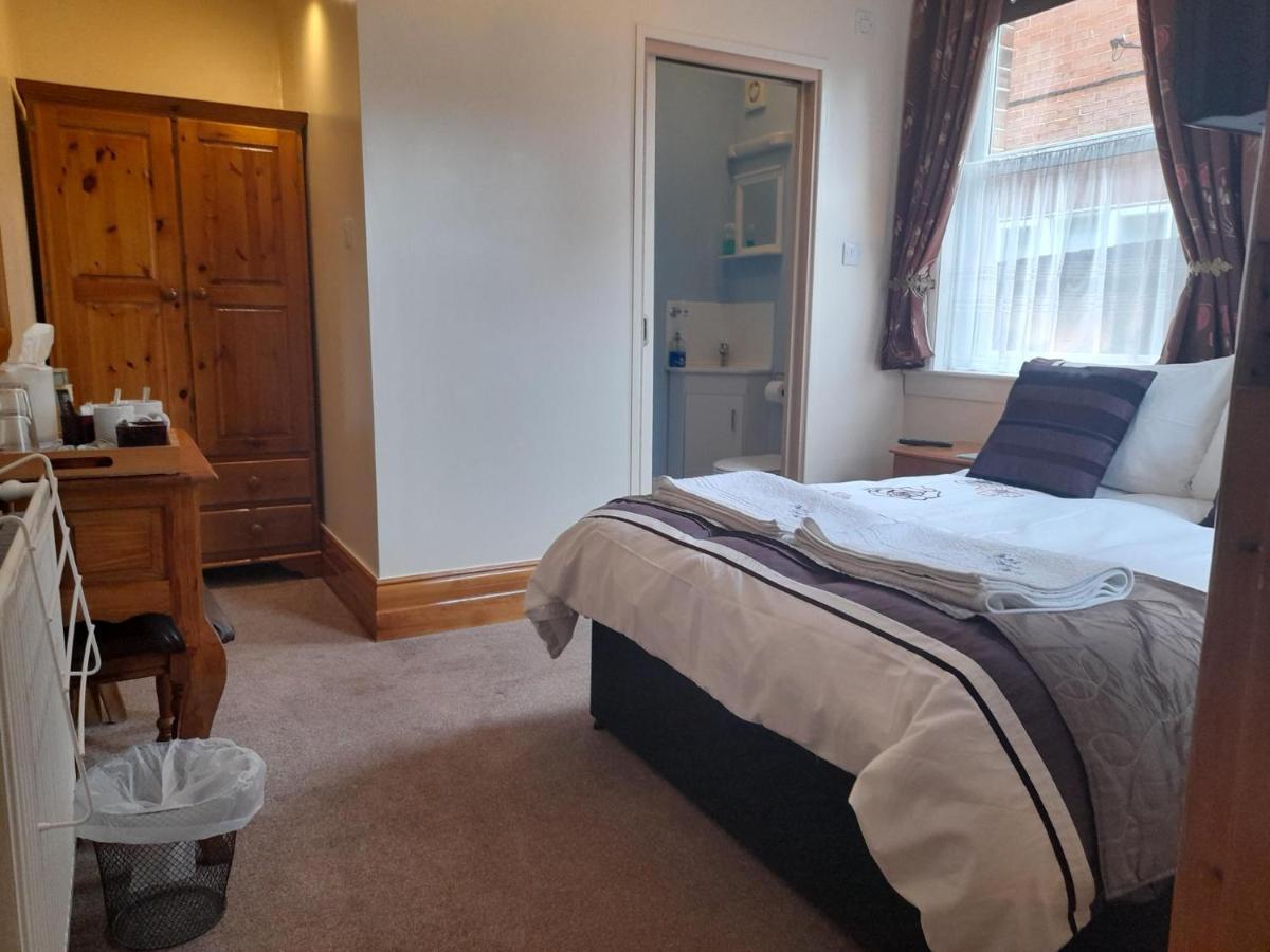 يستون Home From Home Guesthouse المظهر الخارجي الصورة